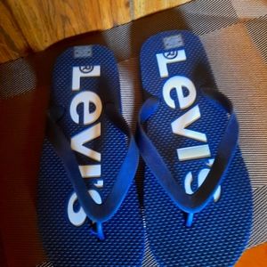 New Levi's Flip Flops